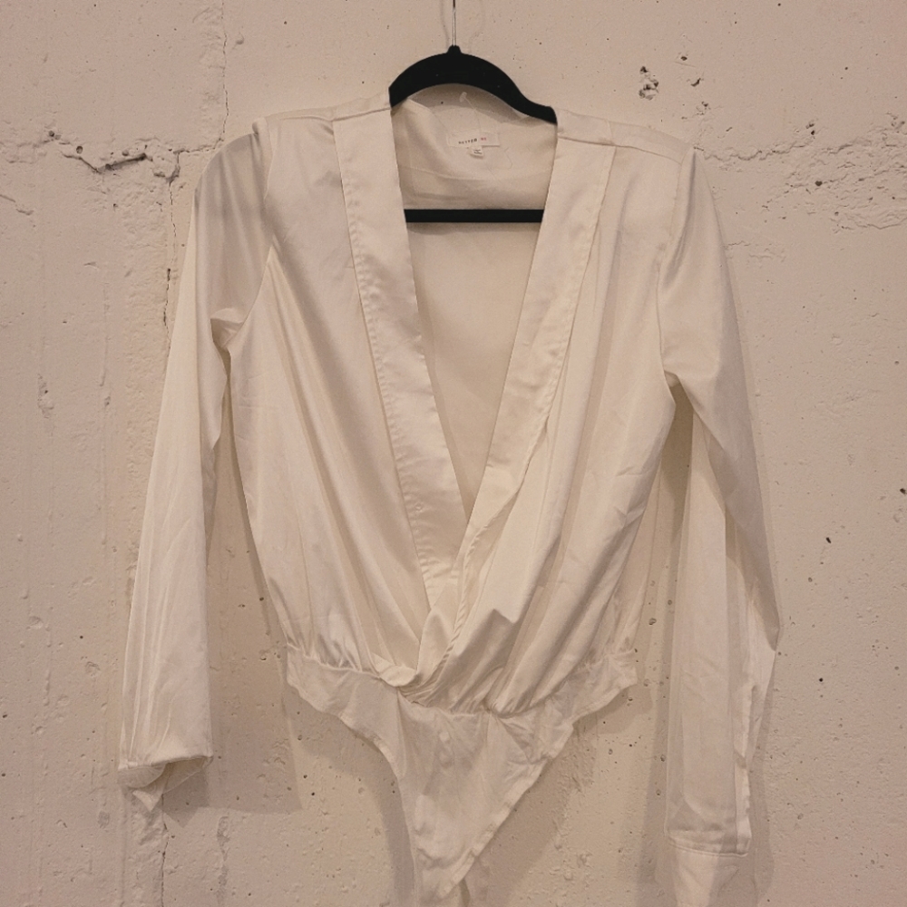Classy White Silk Long Sleeve Blouse